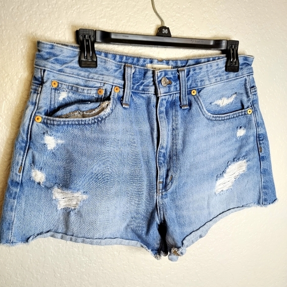 Madewell Relaxed Denim Shorts Distressed Sz 28 - Picture 2 of 9